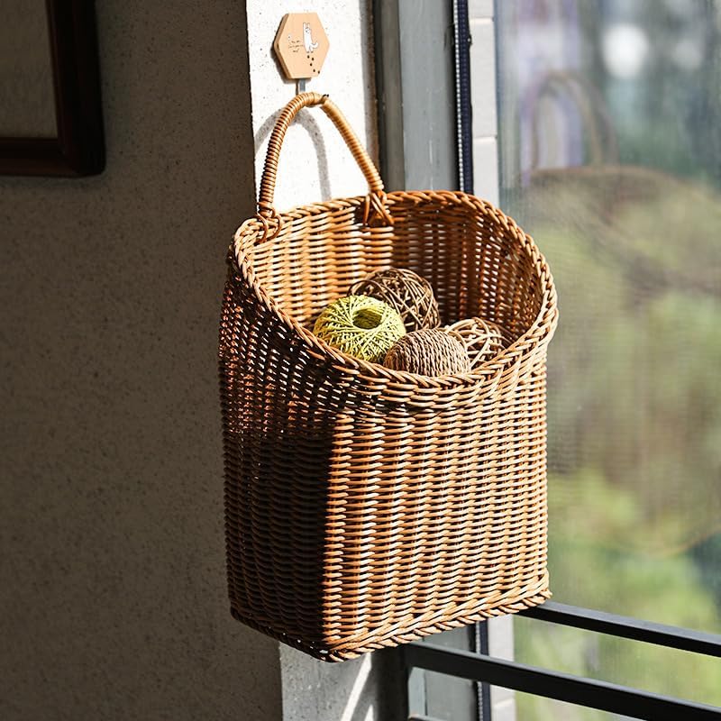 Woven Hanging Wicker Basket for Door, Handmade Rattan Hanging Wall Baskets for Garden Farmhouse Home (Brown)